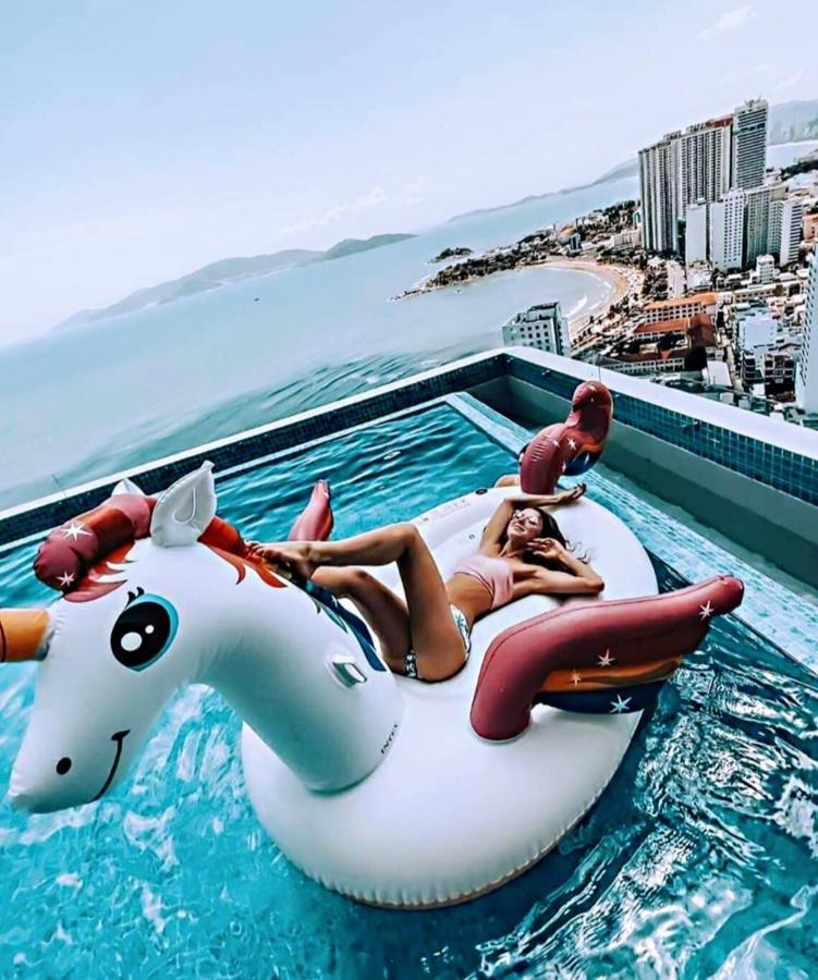 Beachfront Scenia Bay Apartment Nha Trang Exteriör bild
