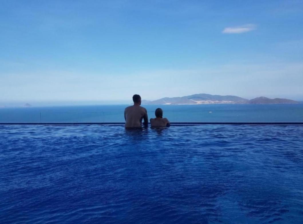 Beachfront Scenia Bay Apartment Nha Trang Exteriör bild
