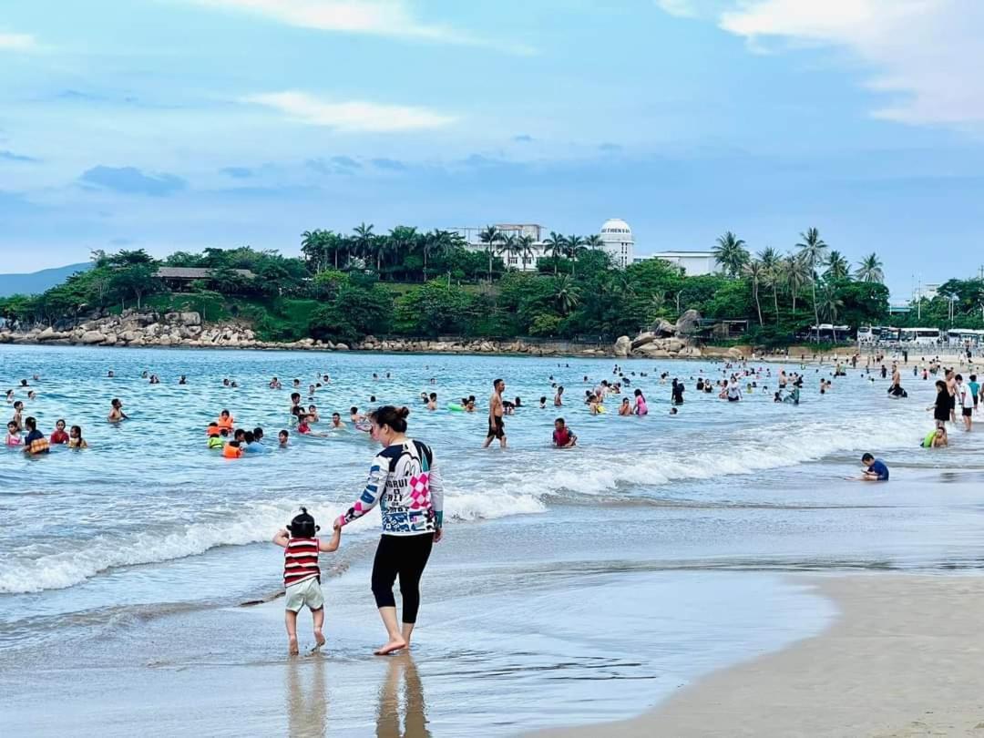 Beachfront Scenia Bay Apartment Nha Trang Exteriör bild