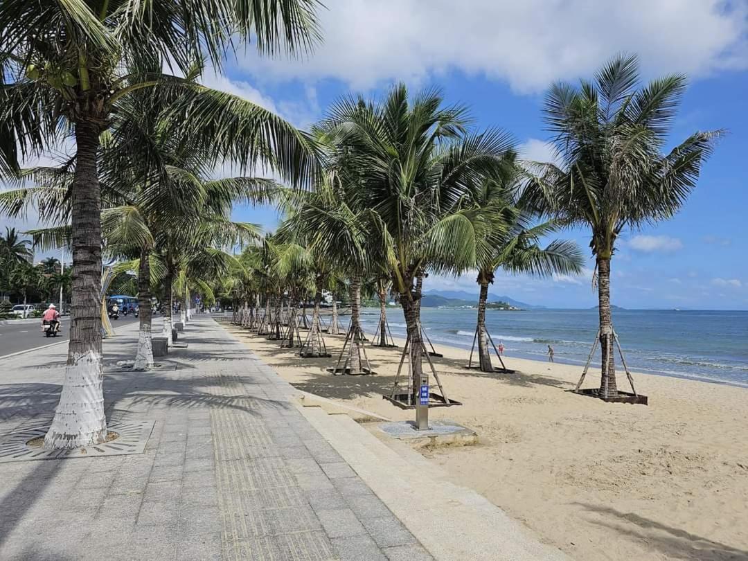 Beachfront Scenia Bay Apartment Nha Trang Exteriör bild